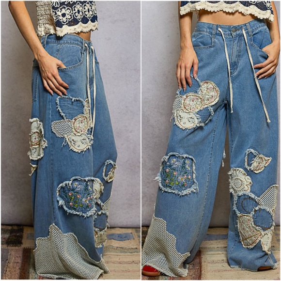 POL Floral Print Butterfly Patchwork Embroidered Denim Wide Leg Jeans - Picture 2 of 3
